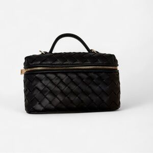 Woven Black Handbag. Size Small.